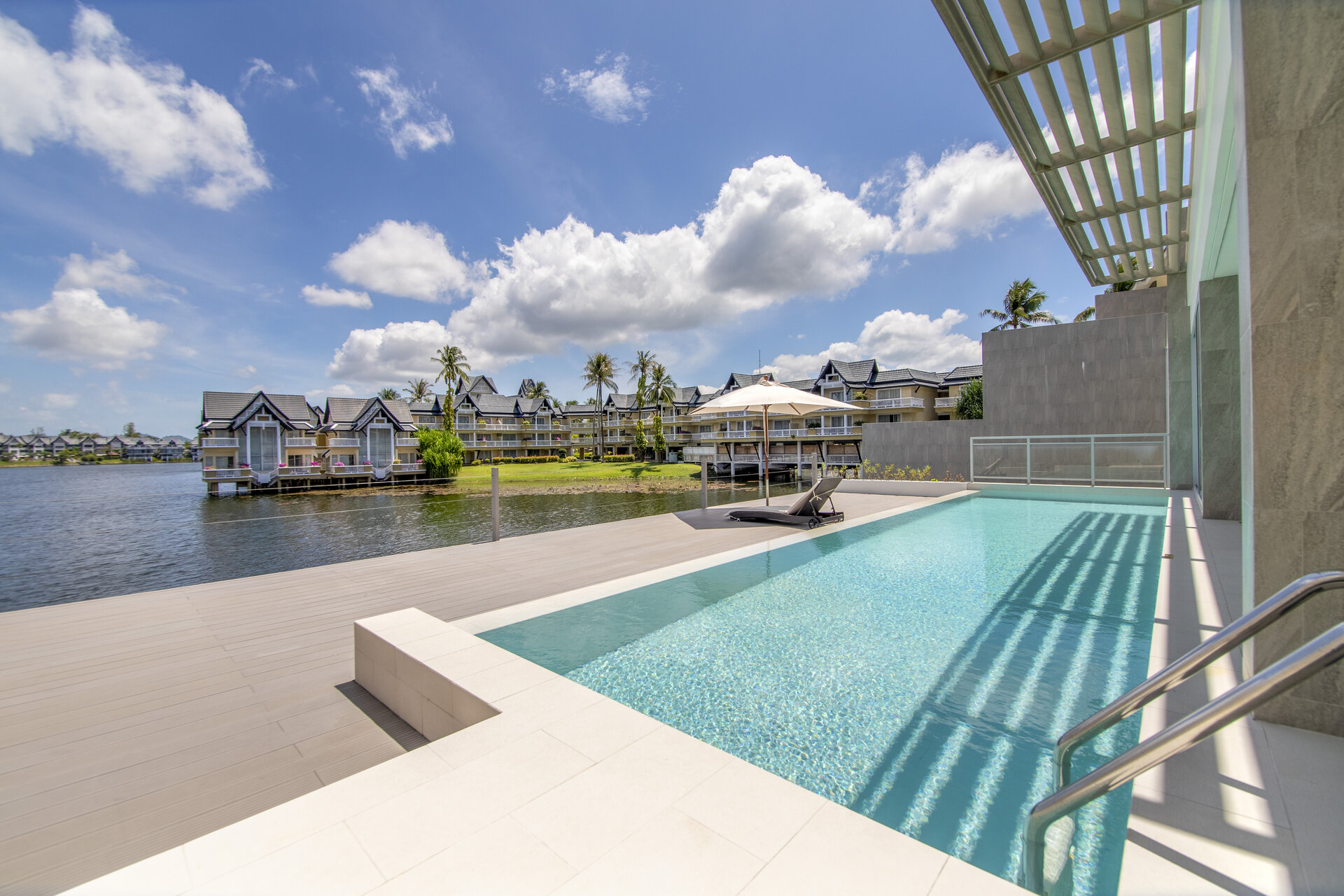 Продам 3-спальную квартиру в Angsana Beachfront (ID 494)