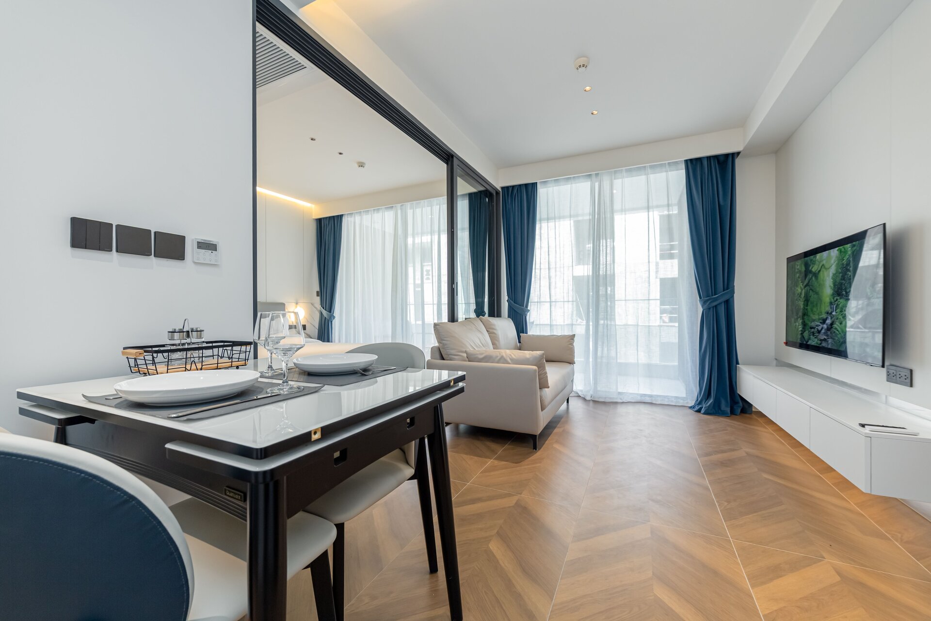 ซันไชน์เรสซิเดนซ์/โครา (ID 580)