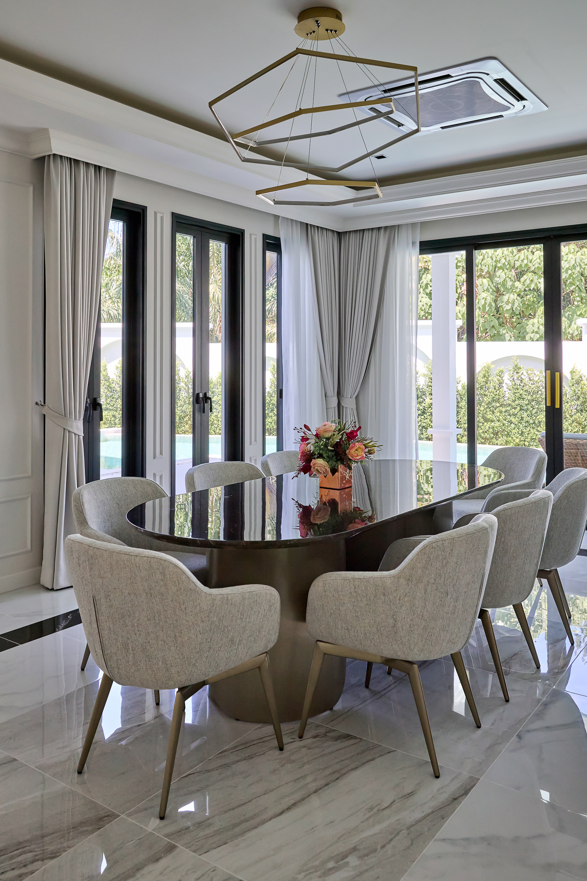 4卧室别墅第五元素出售 (ID 520)