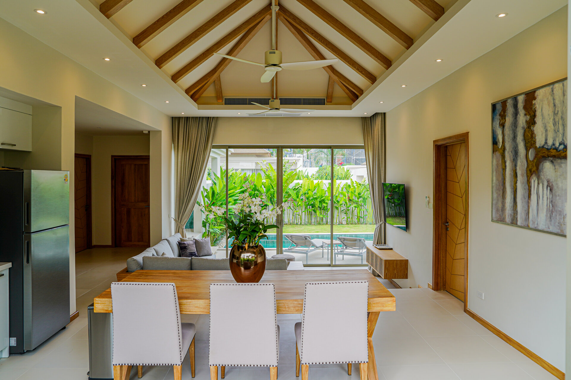 ตรีชาดาอาซัวร์ (ID 688)