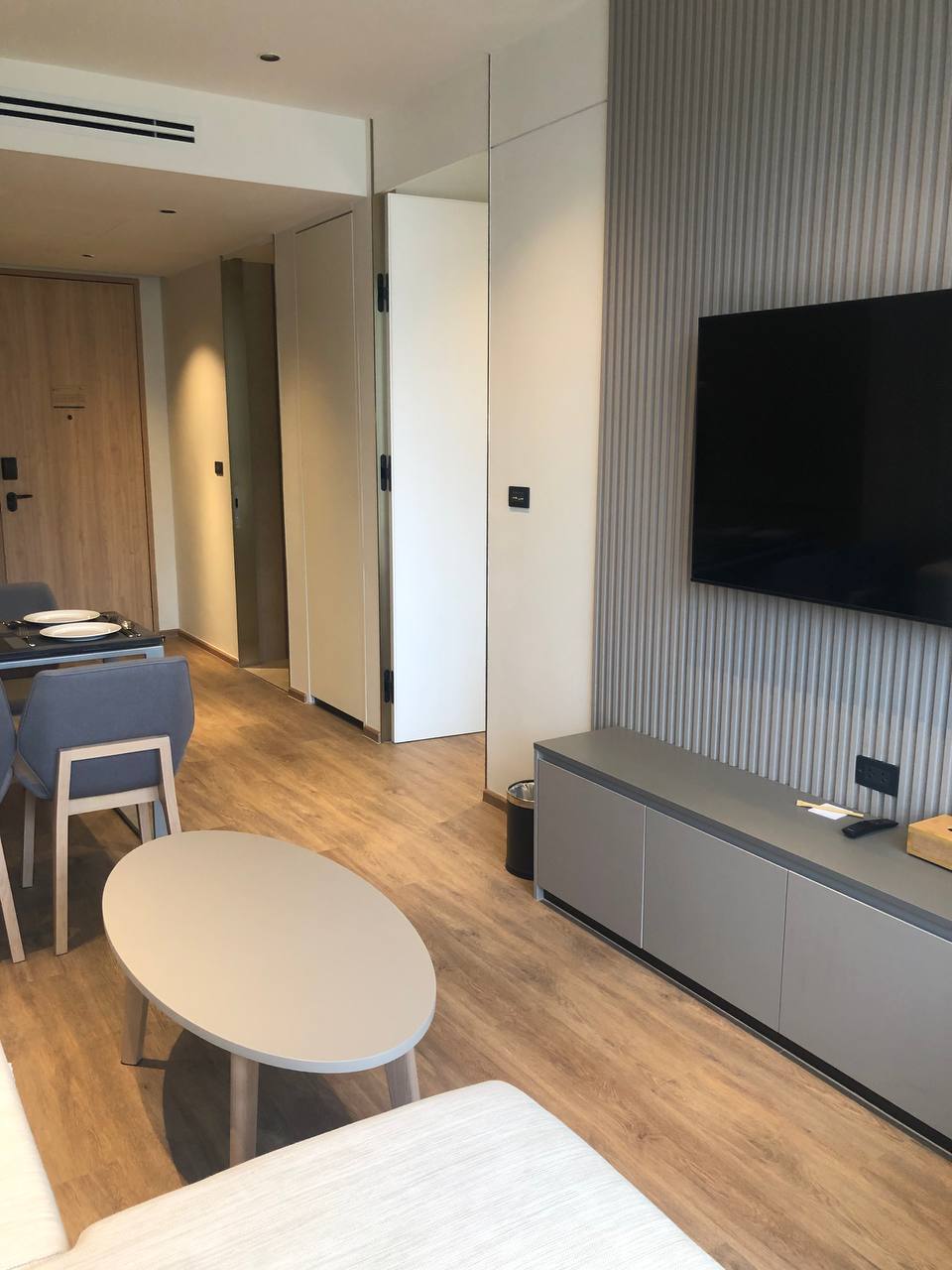 拉扬绿色公园第一期一居室公寓 (ID 144)