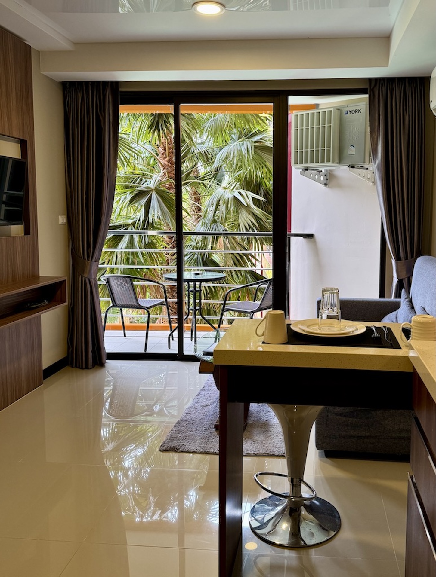 1 bedroom apartment in NBC Condo (ID 168)