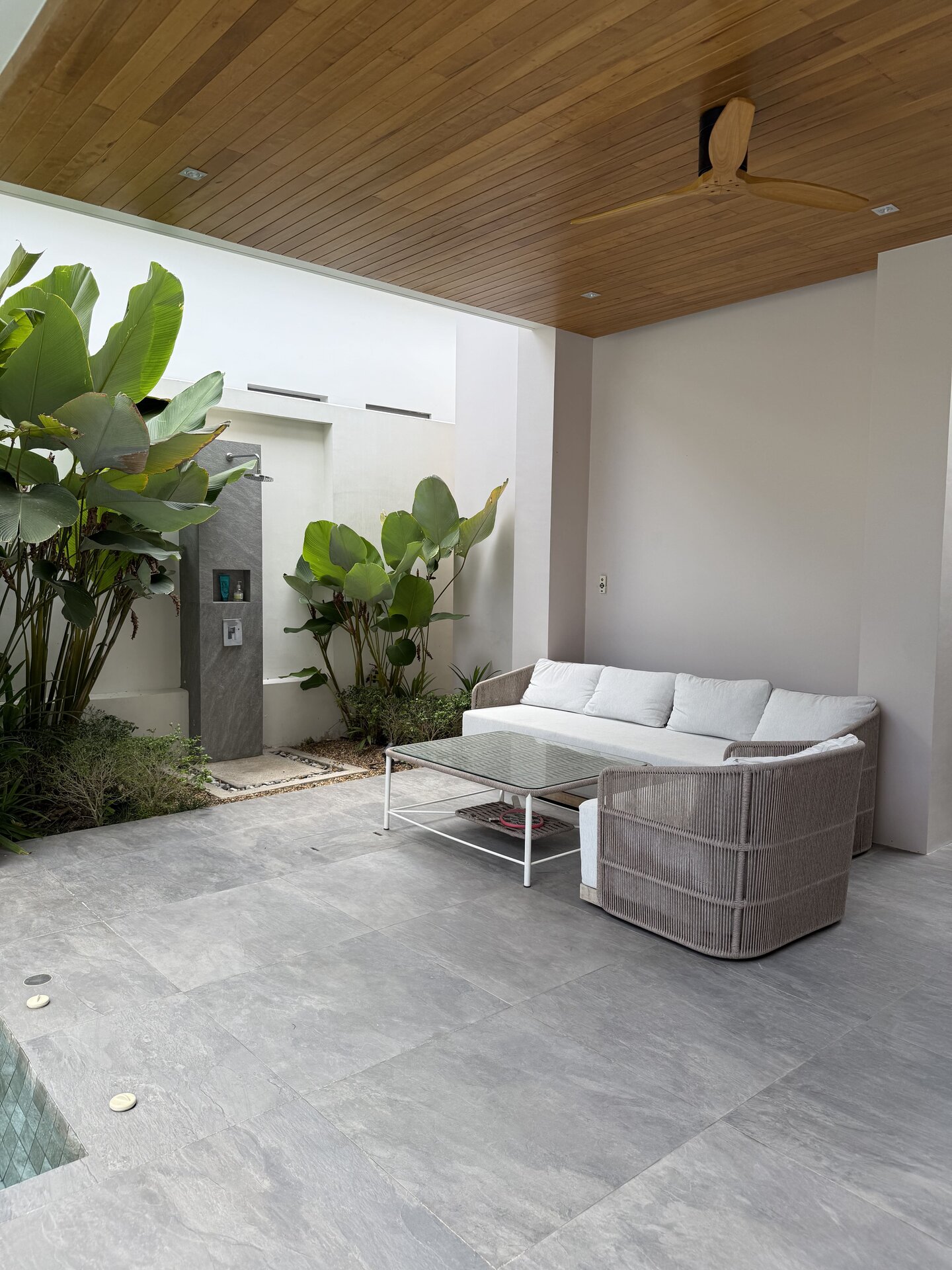 วิลล่า 3 ห้องนอนเดอะบรีซวิลล่า(เฟส 1) (ID 153)