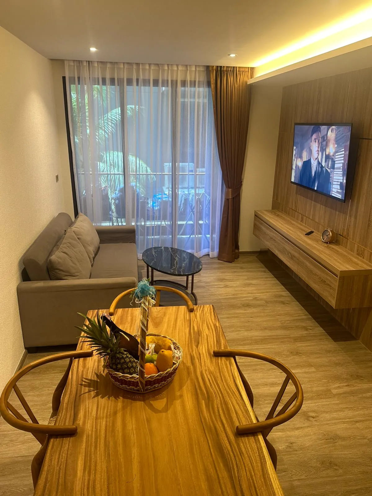 อพาร์ตเมนต์ 1 ห้องนอนเดอะมารินภูเก็ต (ID 143)