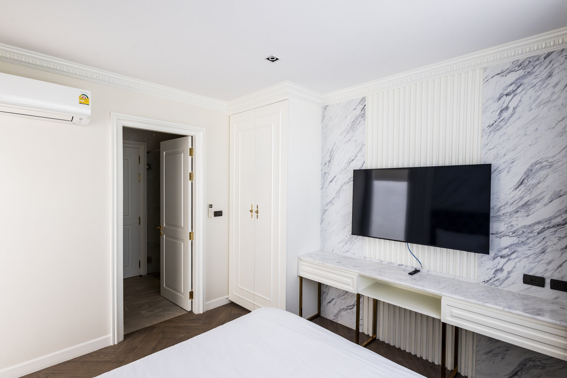 Gold Charoit (ID 554)