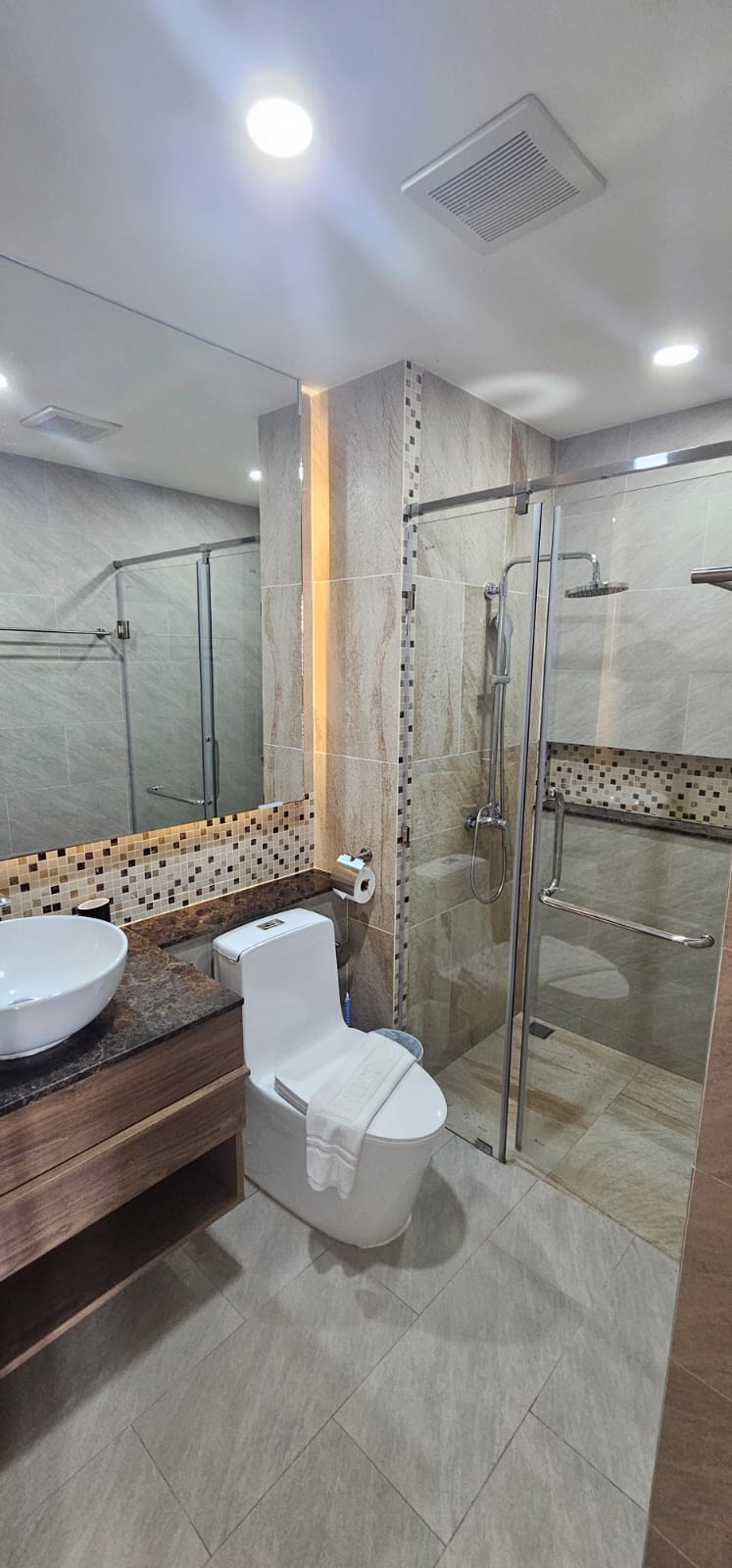 อพาร์ตเมนต์ 1 ห้องนอนวิวทะเล (ID 115)