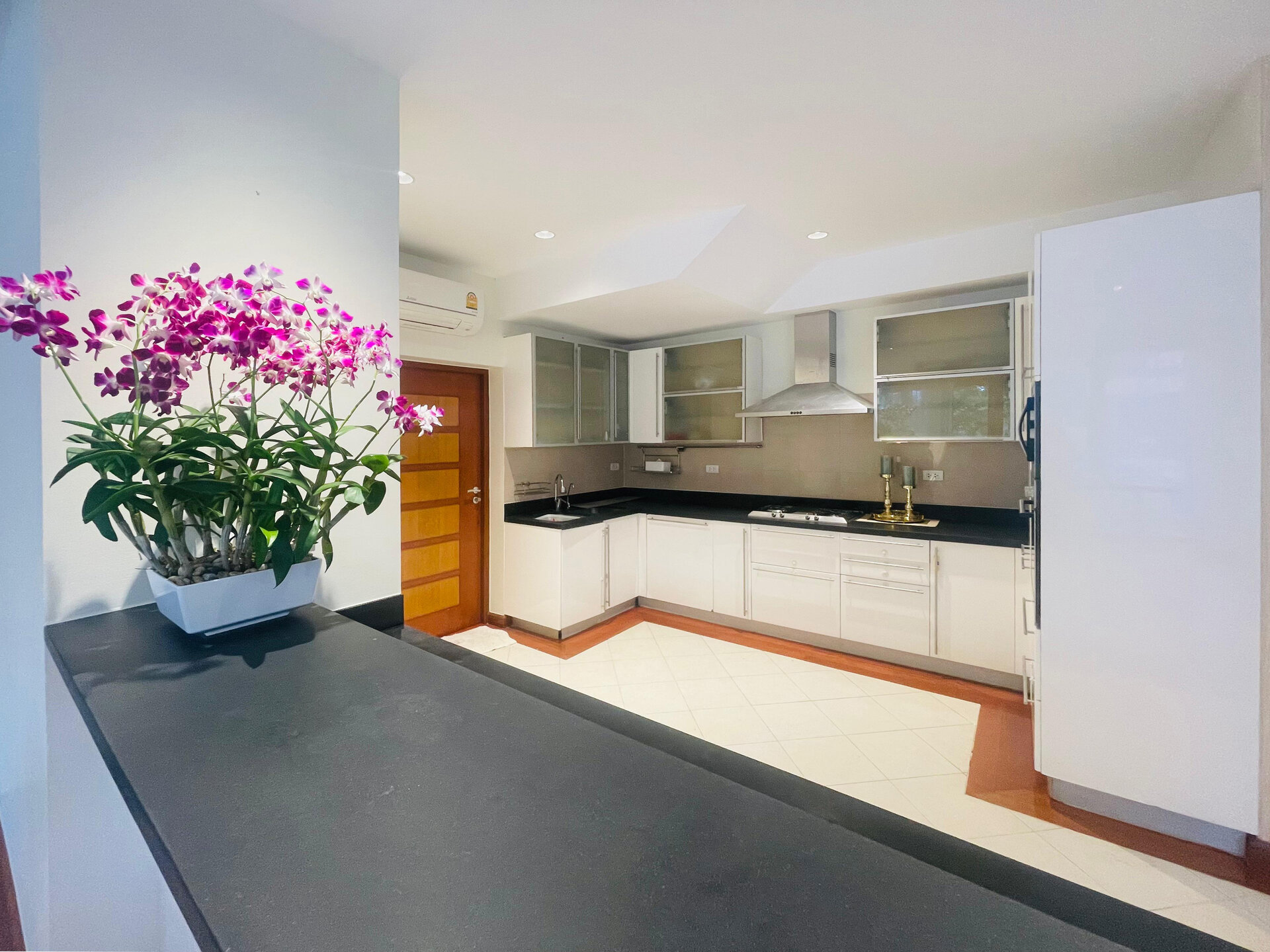 วิลล่าปรับปรุงใหม่ในลากูน่า (ID 623)