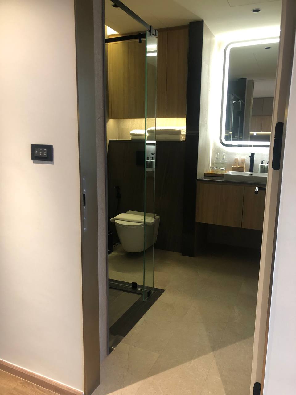 拉扬绿色公园第一期一居室公寓 (ID 144)