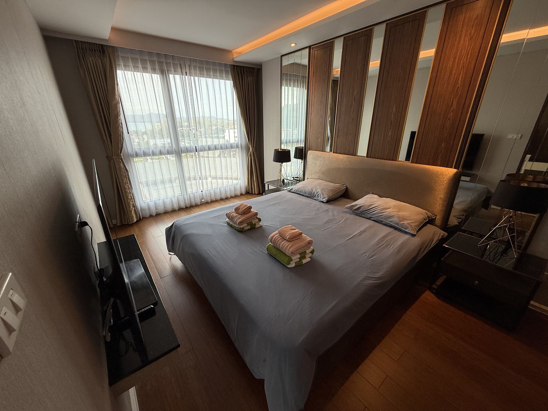 The Mida Panora F301 (ID 604)