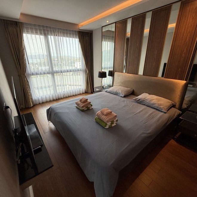 The Mida Panora F301 (ID 604)