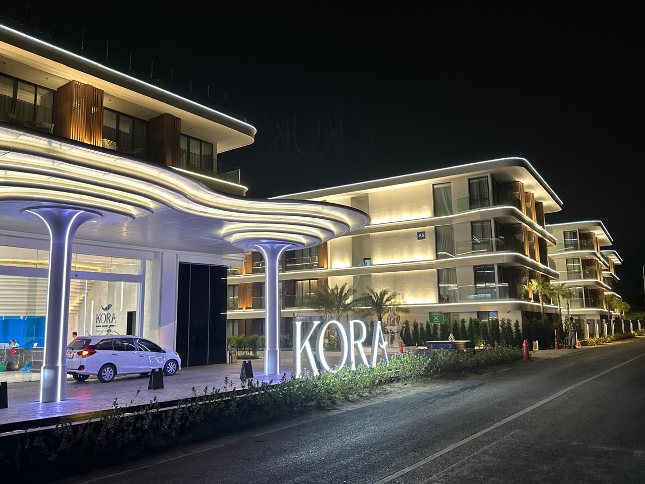Продается 1-комнатная квартира в Sunshine Beach (Kora Beach Resort Phuket 5*) (ID 464)