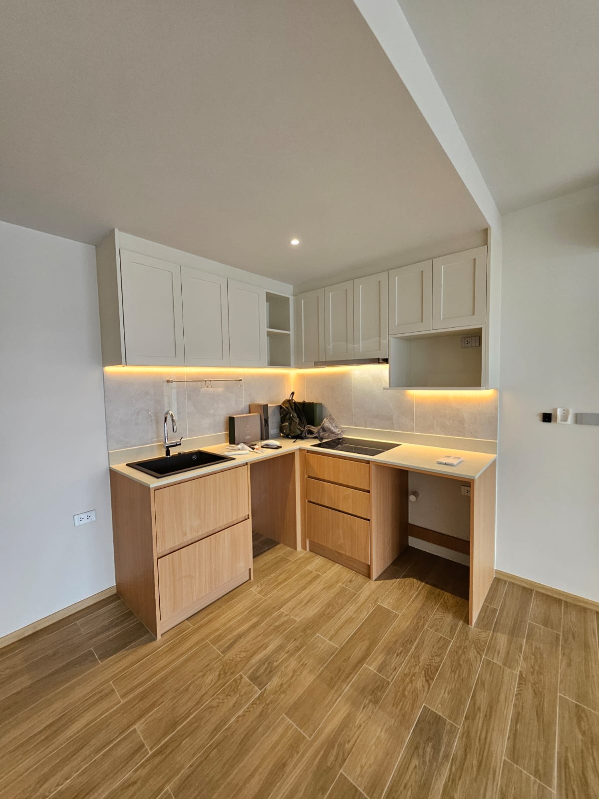 2 ห้องนอนสำหรับขายในลากูน่าบีชไซด์ (ID 384)