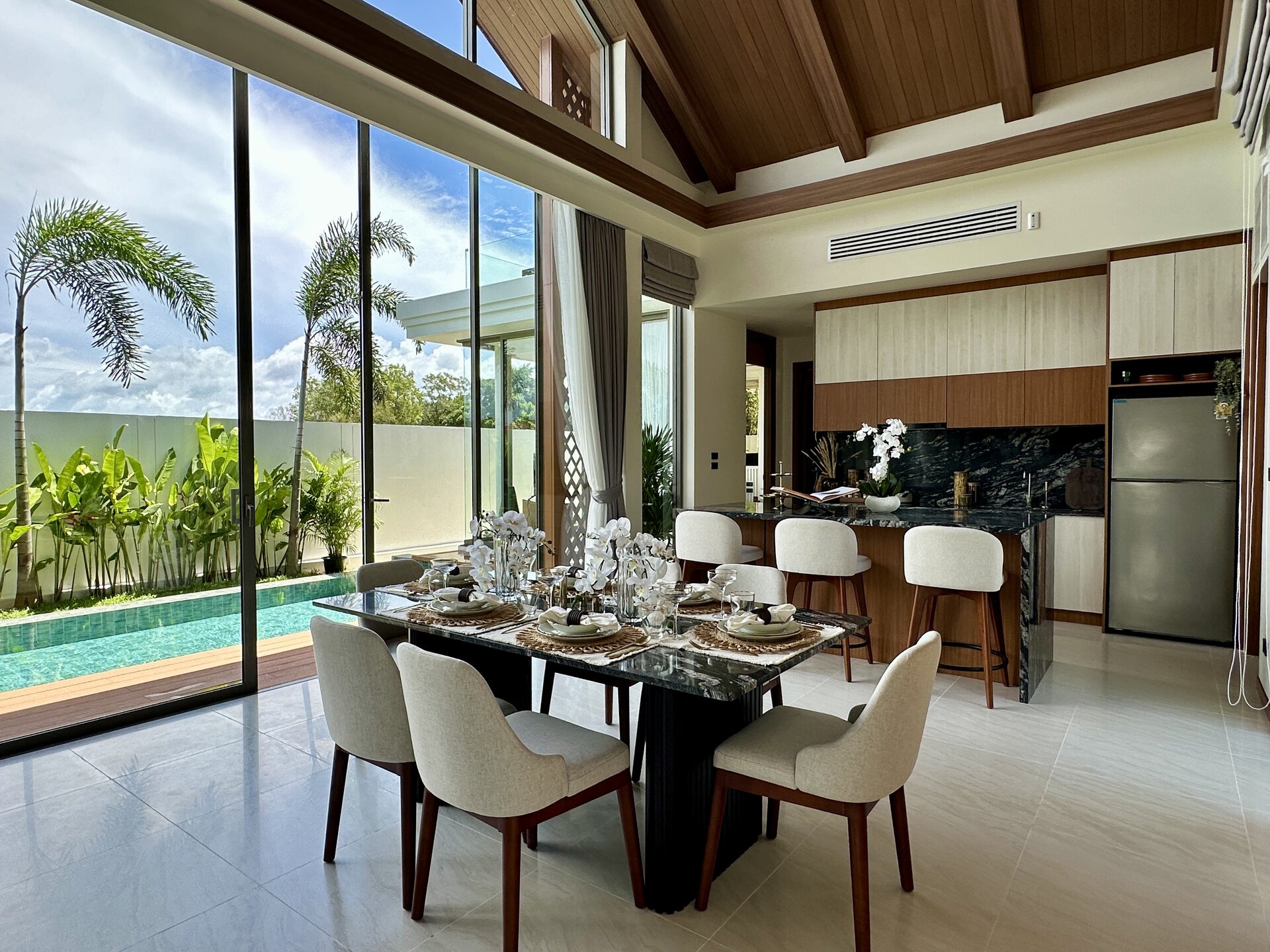 别墅臭氧-第V4单元出售 (ID 258)