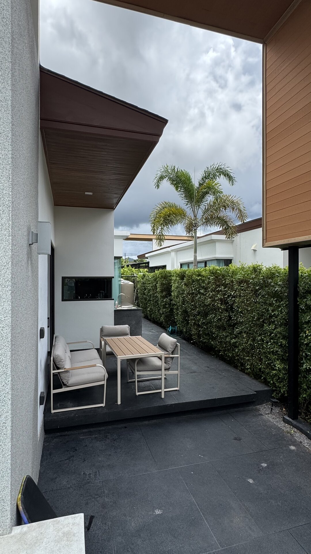 The 8 pool villa (ID 598)