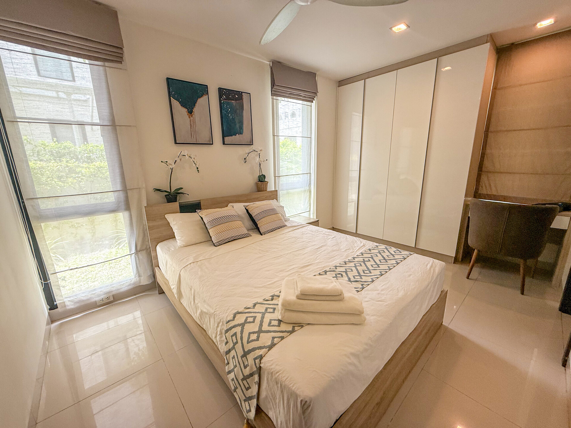 ลากูน่าพาร์ค (ID 600)