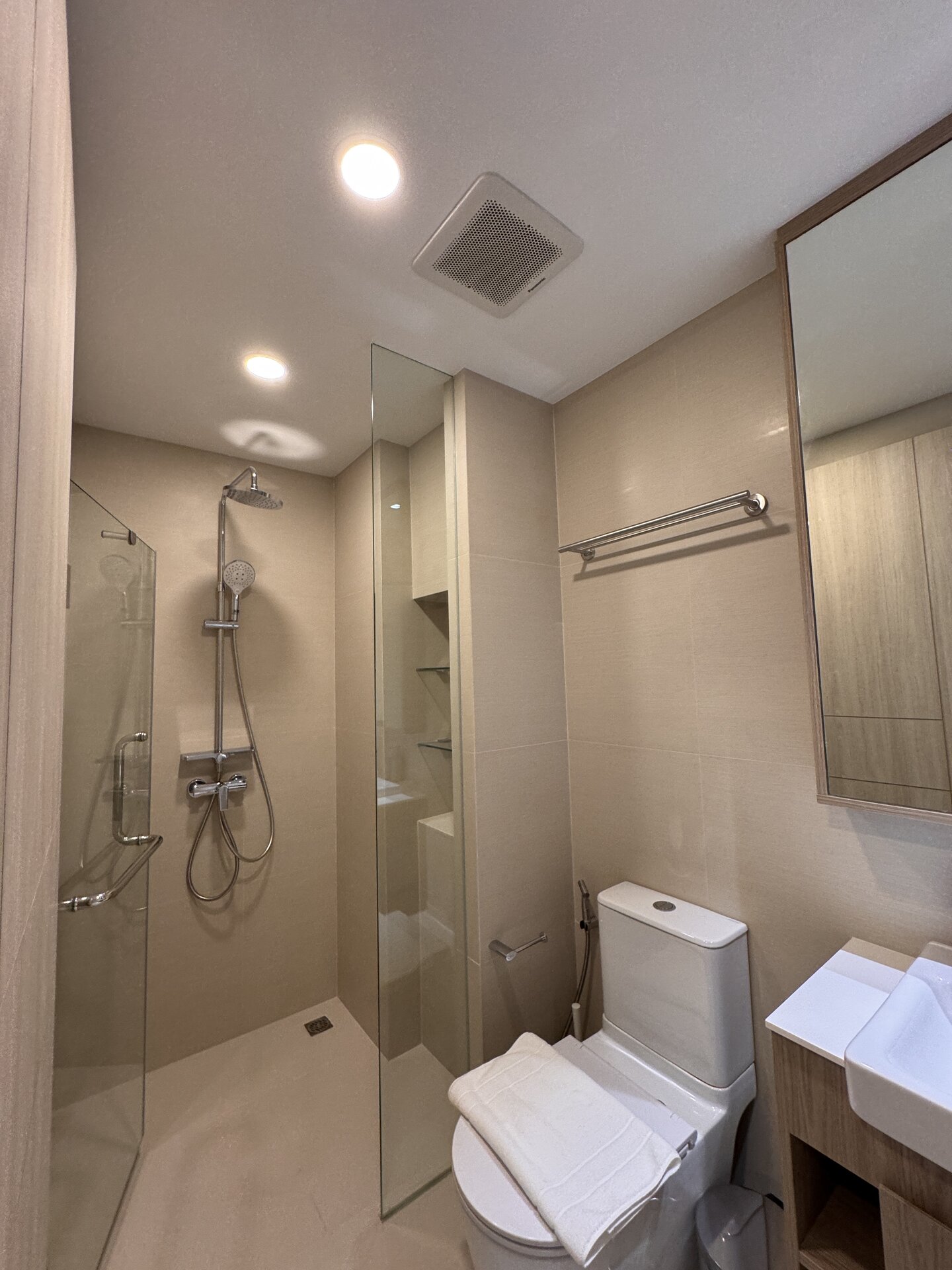 В продаже 2-спальная квартира с панорамным видом в Laguna Skypark (ID 501)