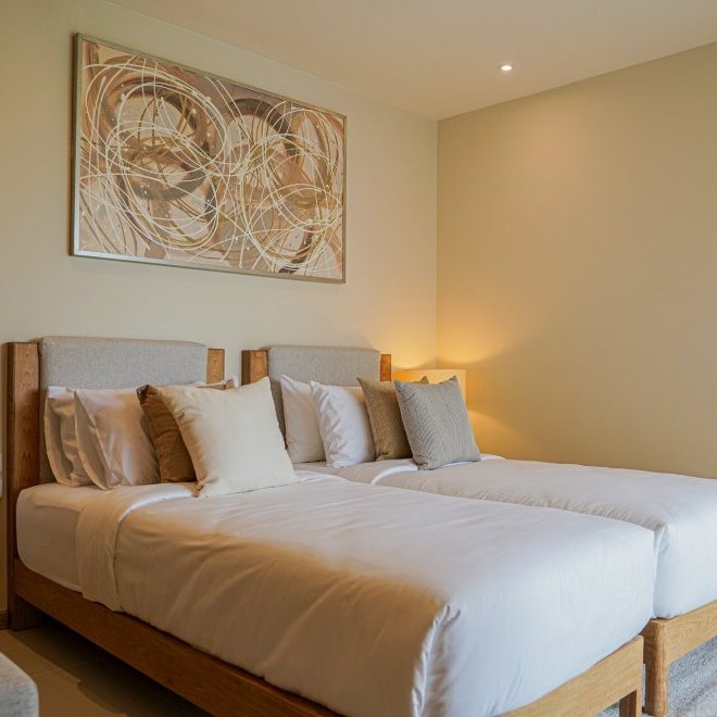 ตรีชาดาอาซัวร์ (ID 688)