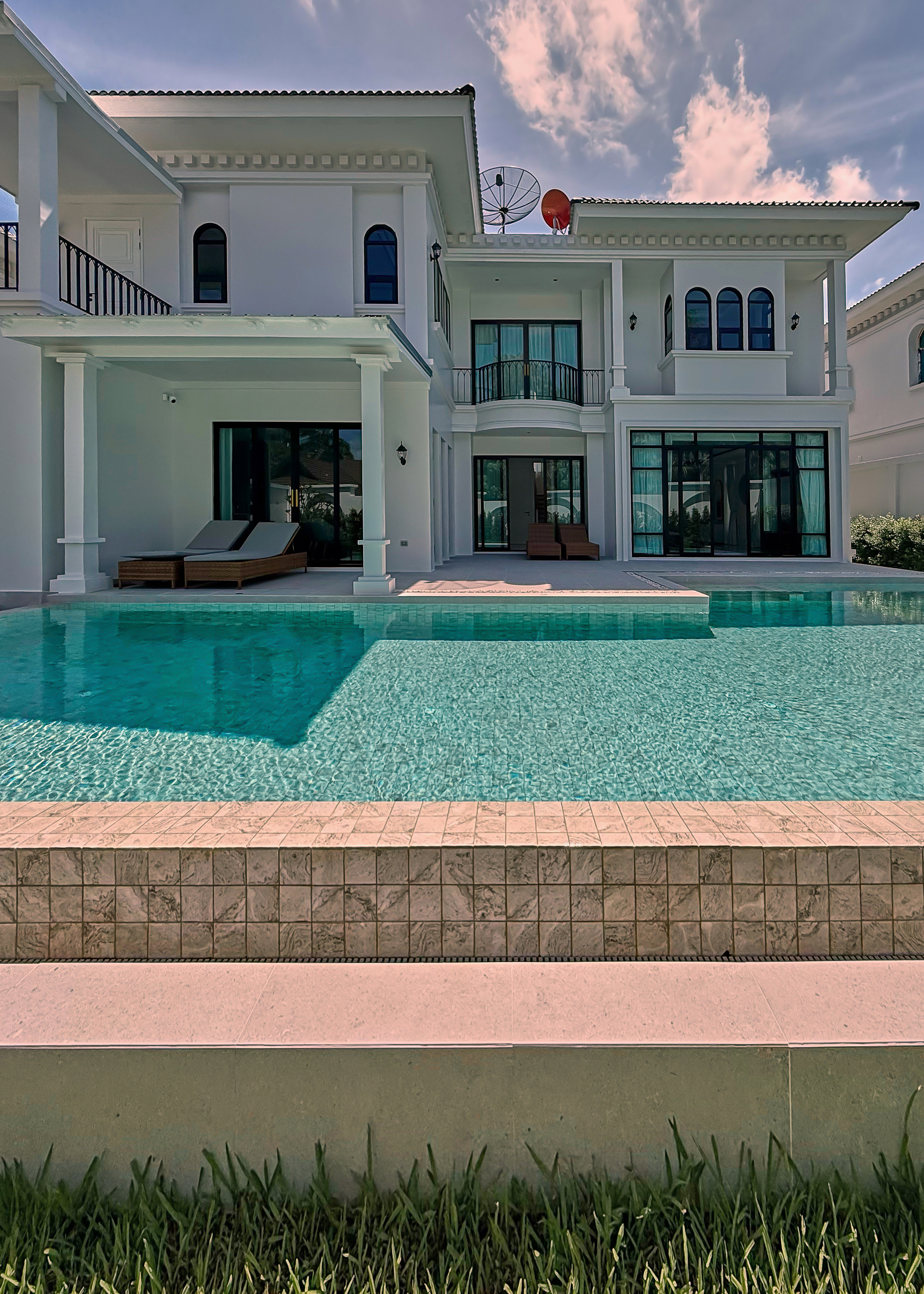 4卧室别墅第五元素出售 (ID 520)