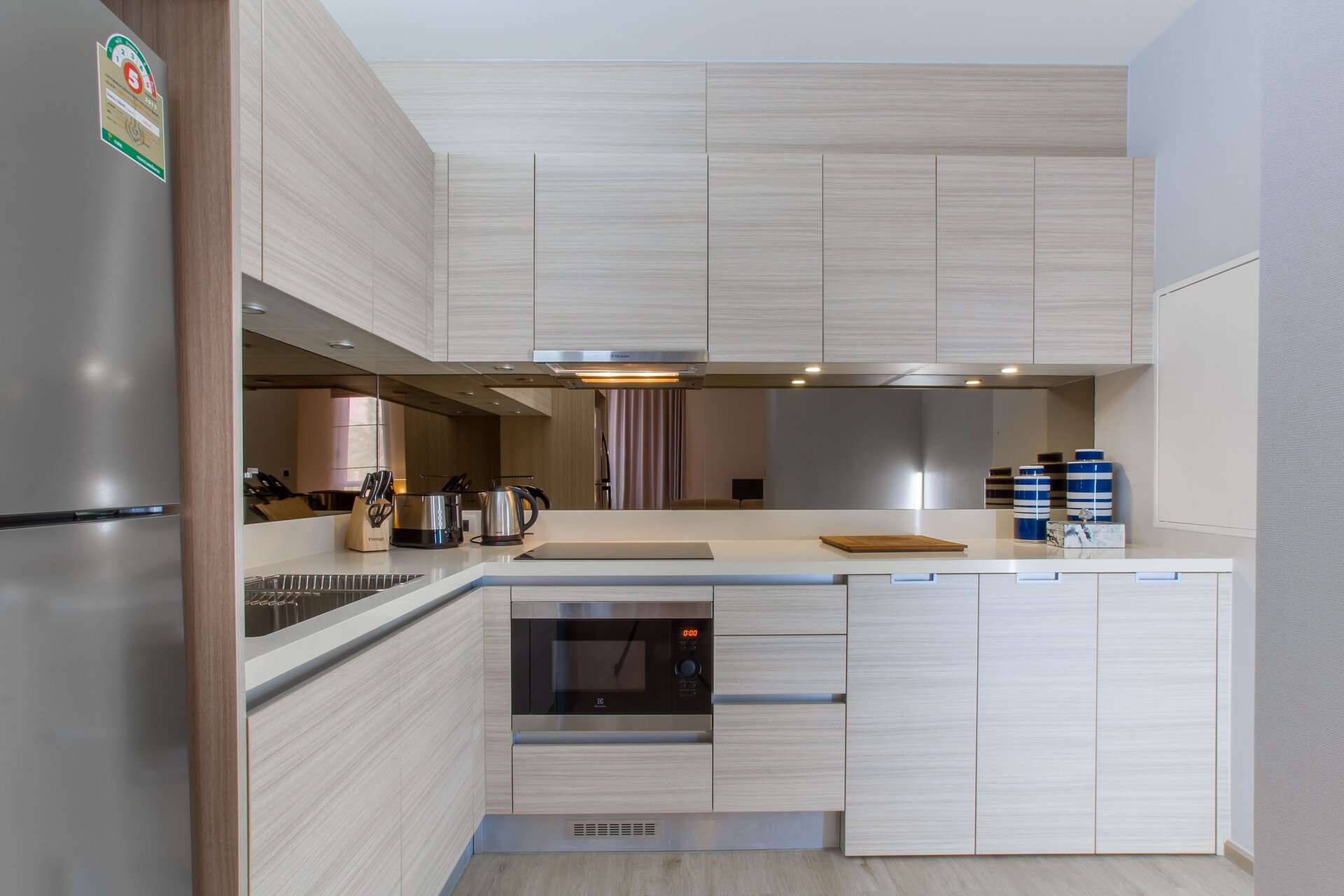 อพาร์ทเมนท์ 2 ห้องนอนในบ้านไม้ขาว (ID 134)