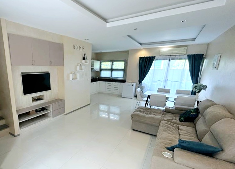 Таунхаус в Чалонге (ID 583)