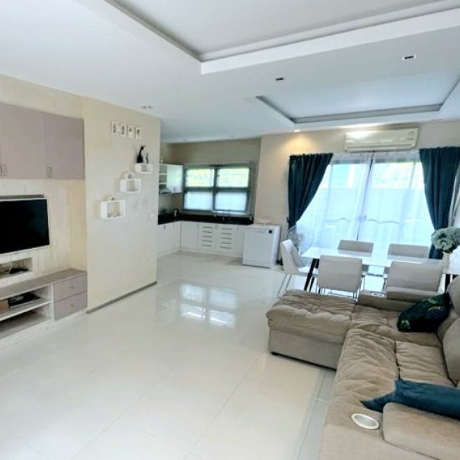 Таунхаус в Чалонге (ID 583)