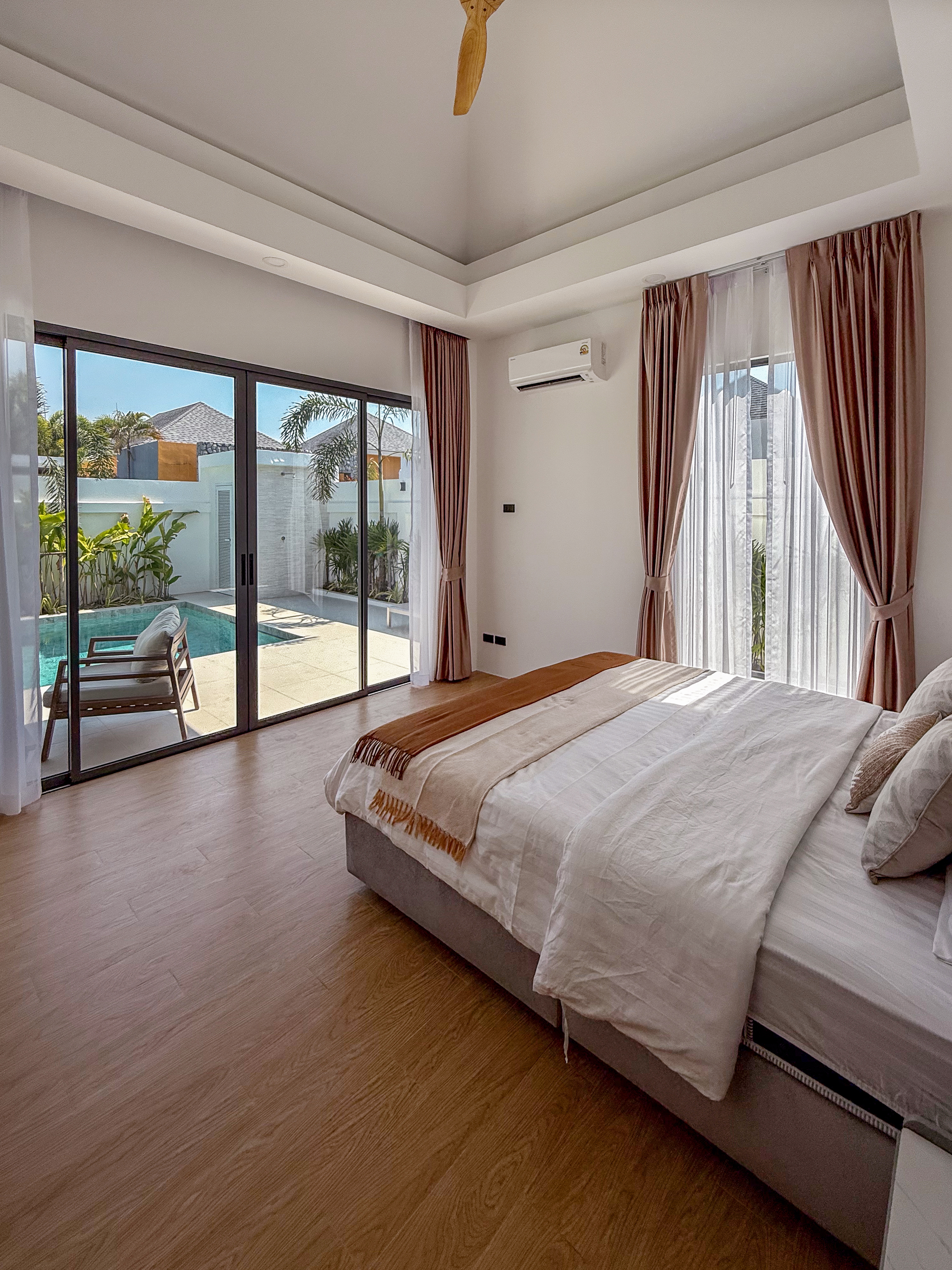 Продажа 3-спальной виллы Villa Nai Harn Residence (ID 523)