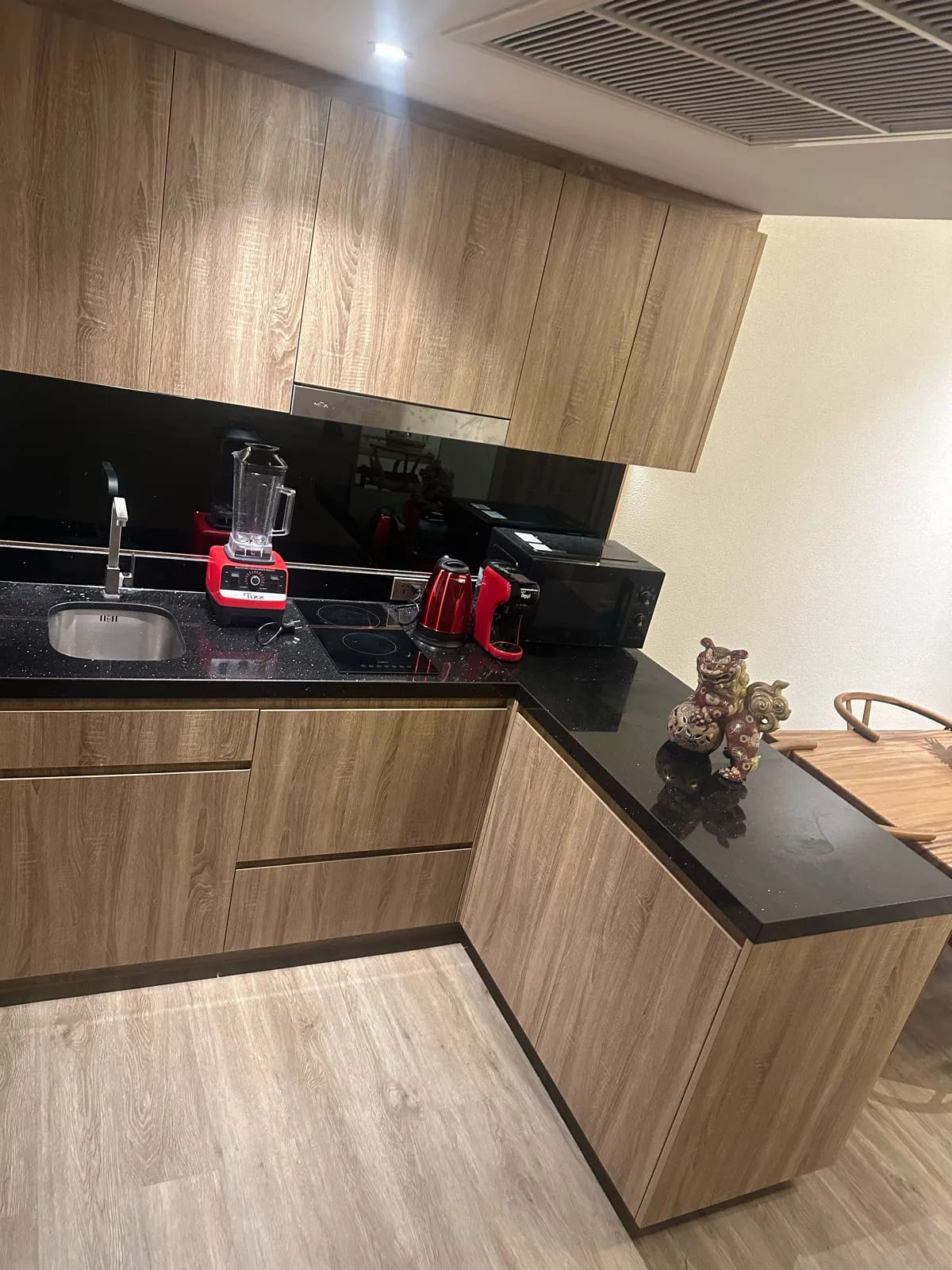 อพาร์ตเมนต์ 1 ห้องนอนเดอะมารินภูเก็ต (ID 143)