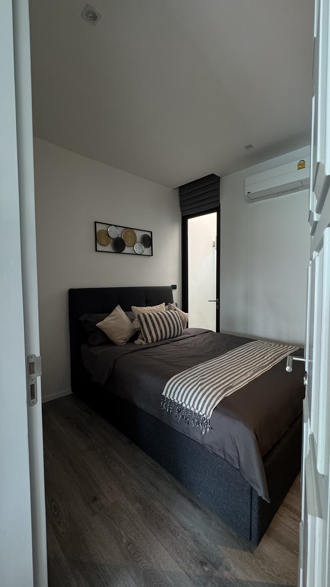 The 8 pool villa (ID 598)