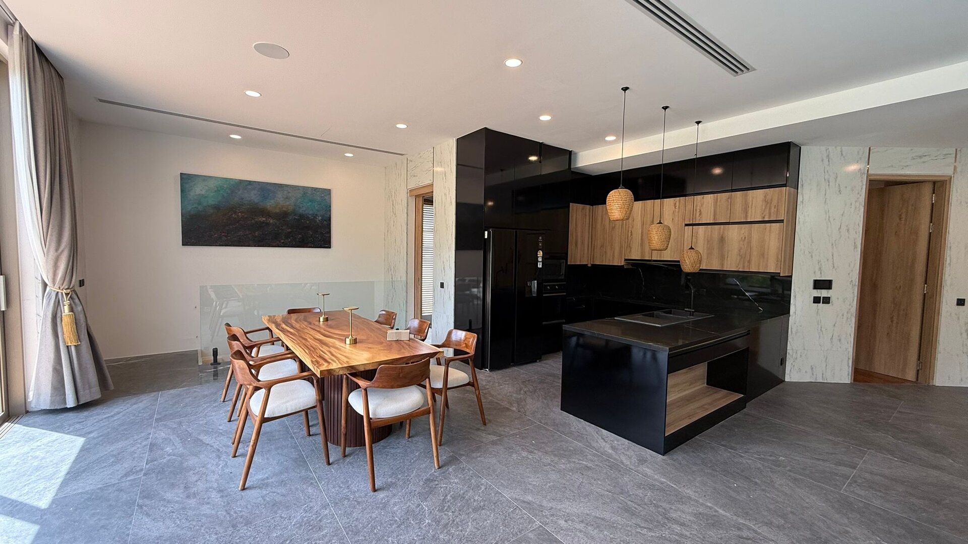 เลคฟร้อนท์วิลล่าบ้านมานิค-5 ห้องนอน (ID 155)