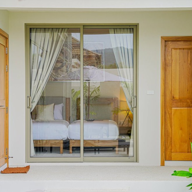 ตรีชาดาอาซัวร์ (ID 688)