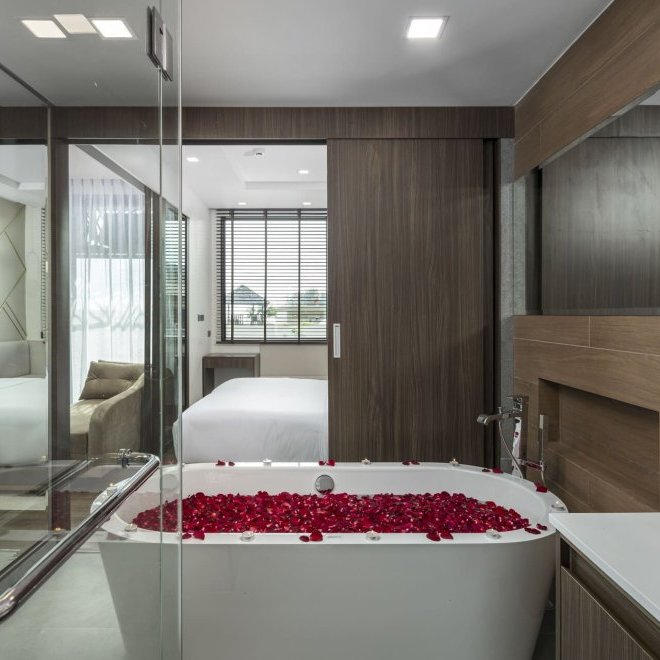 อพาร์ตเมนต์ 1 ห้องนอนเดอะพราวด์กะรนยูนิต 411 (ID 208)