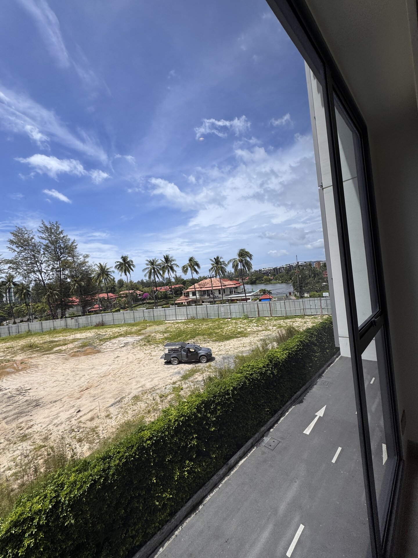 Продажа 1-спальной квартиры с видом на озеро в Laguna Lakeside (ID 508)