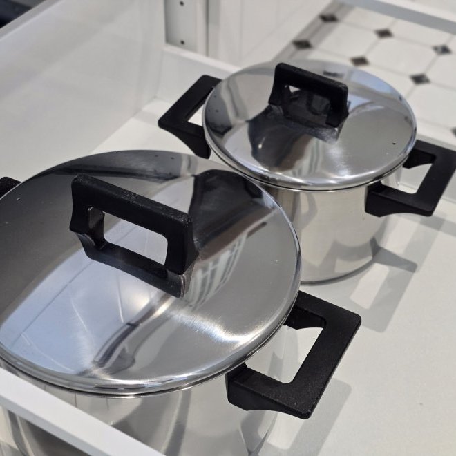 URGENT SALE: 2 bedroom apartment in The Title Halo 1 (ID 132)