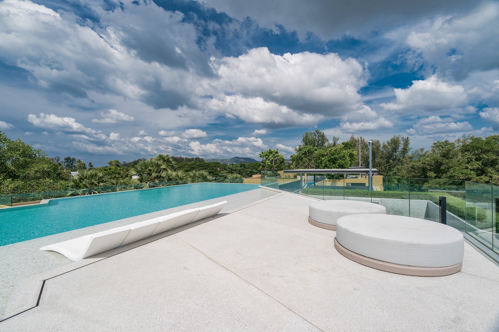 Laguna Beachside (ID 607)