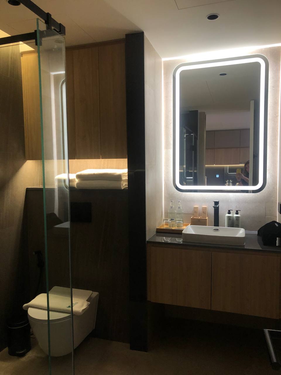 拉扬绿色公园第一期一居室公寓 (ID 144)