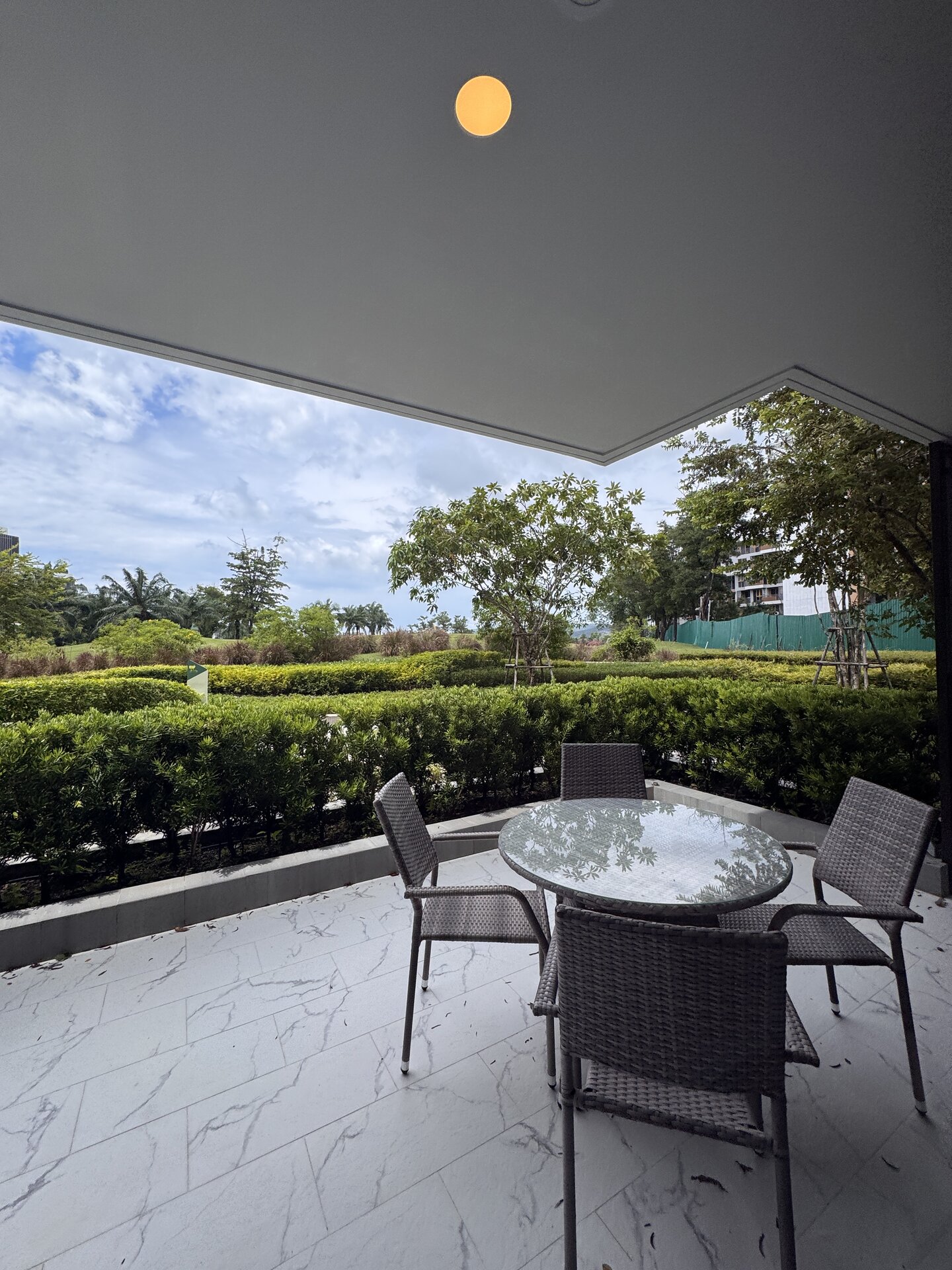 Продаётся 2-спальная квартира с террасой в Laguna Skypark (ID 498)