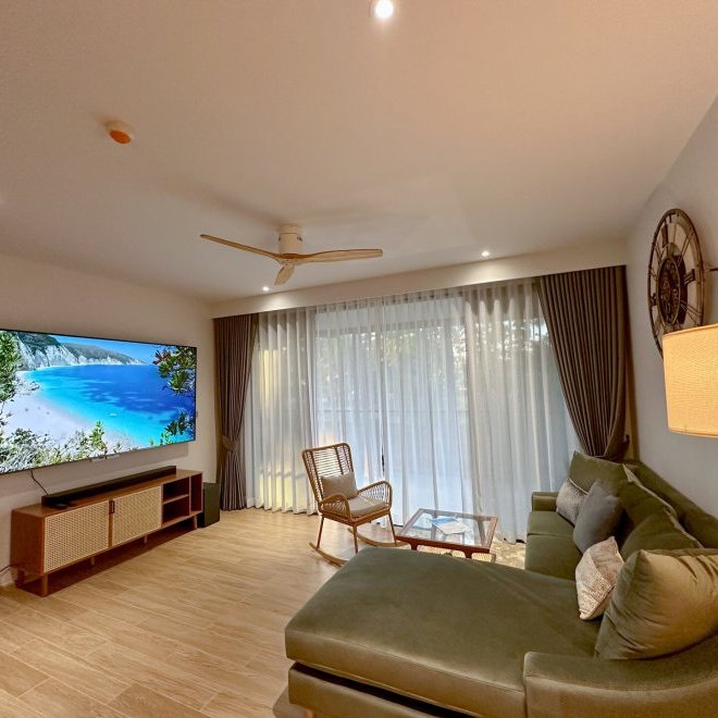 ลากูน่าบีชไซด์ (ID 553)