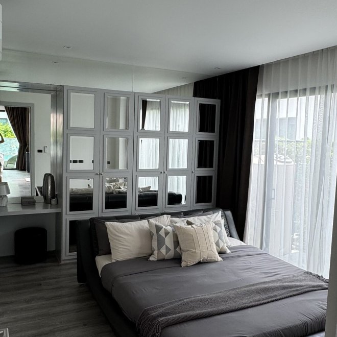 The 8 pool villa (ID 598)