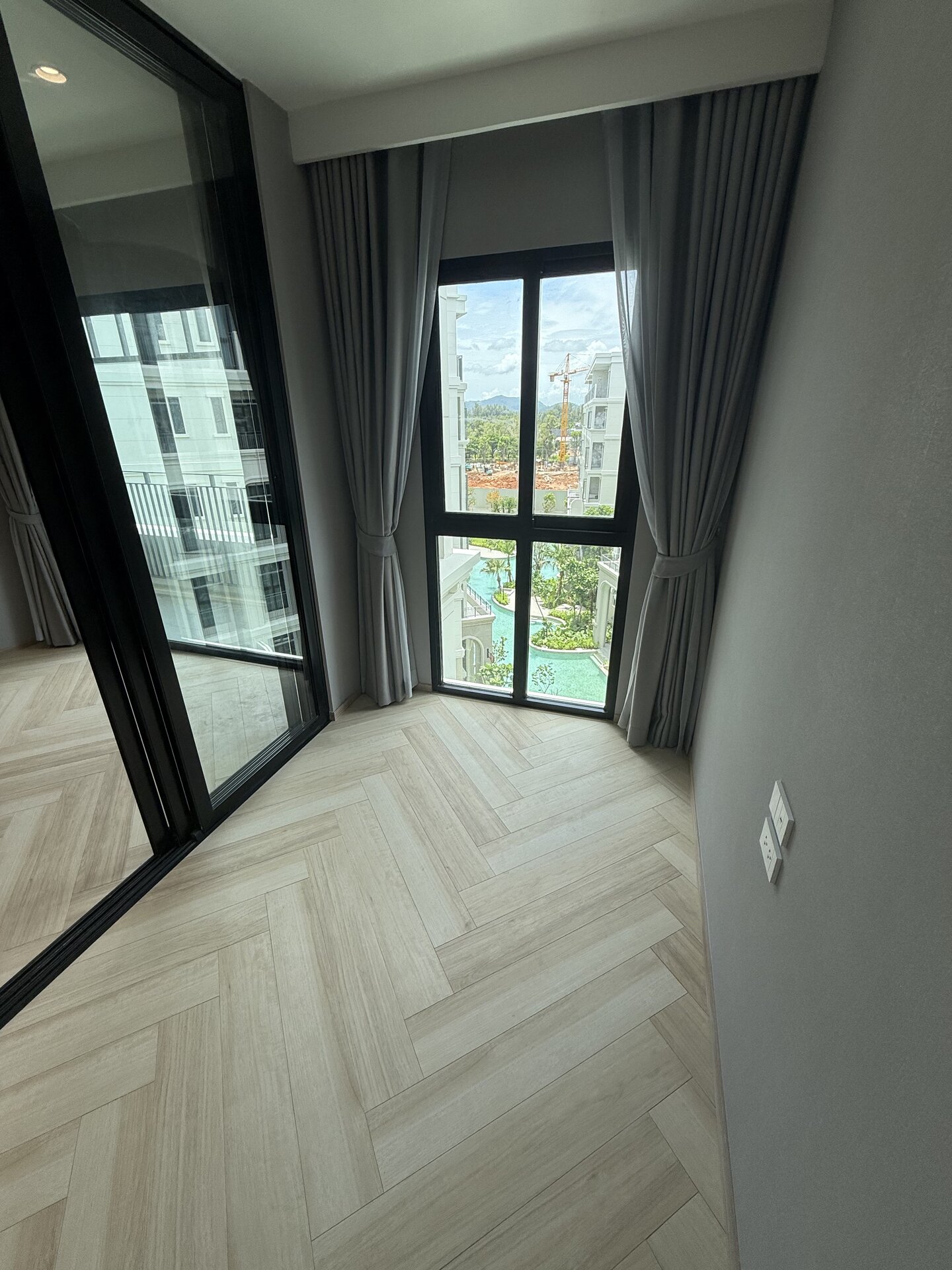 The Title Legendary C604 (ID 592)