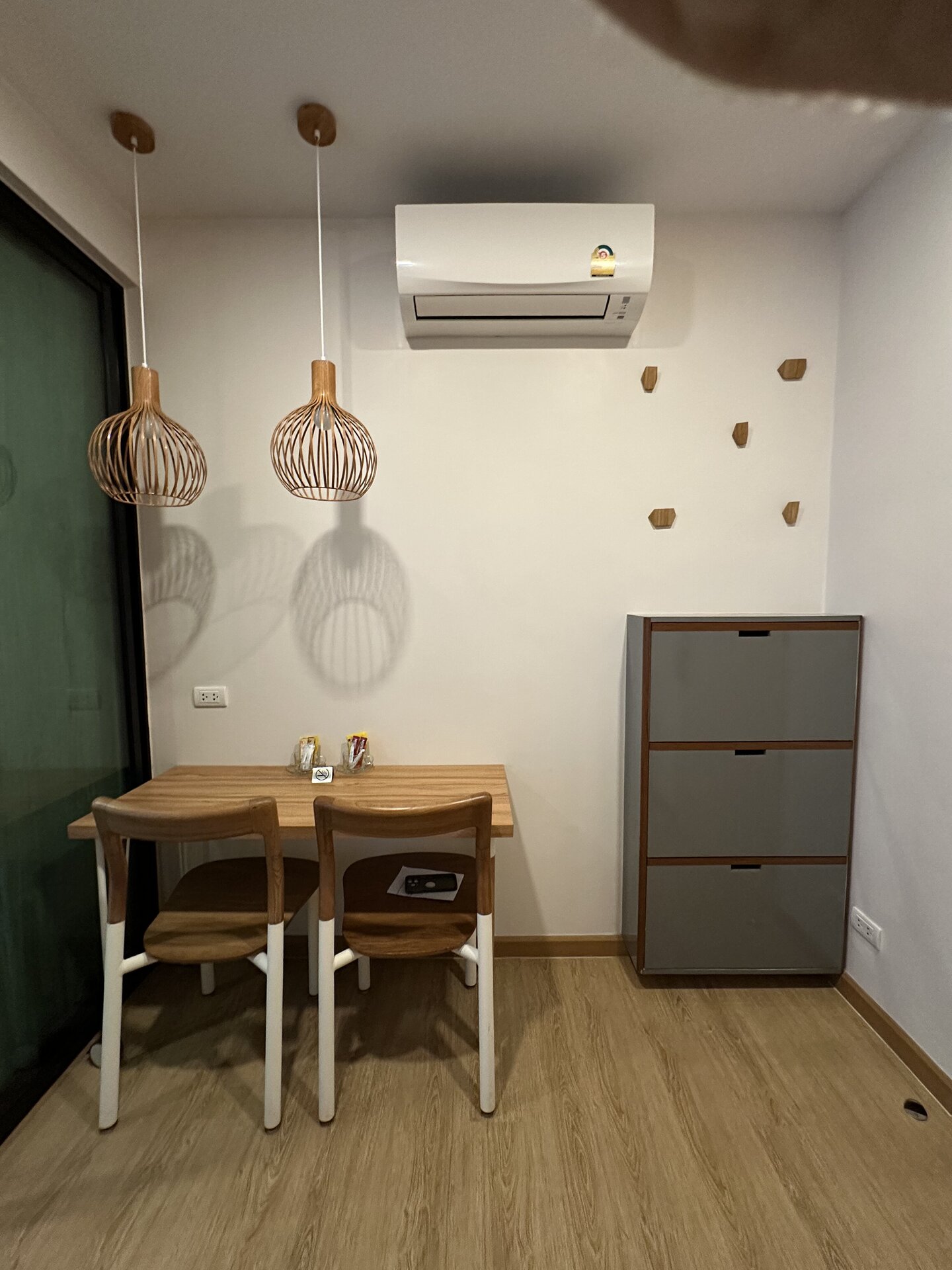 อพาร์ตเมนต์ 1 ห้องเดอะพราวด์ราไวย์-ยูนิต 307 (ID 220)