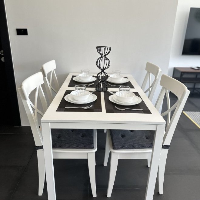 The 8 pool villa (ID 566)