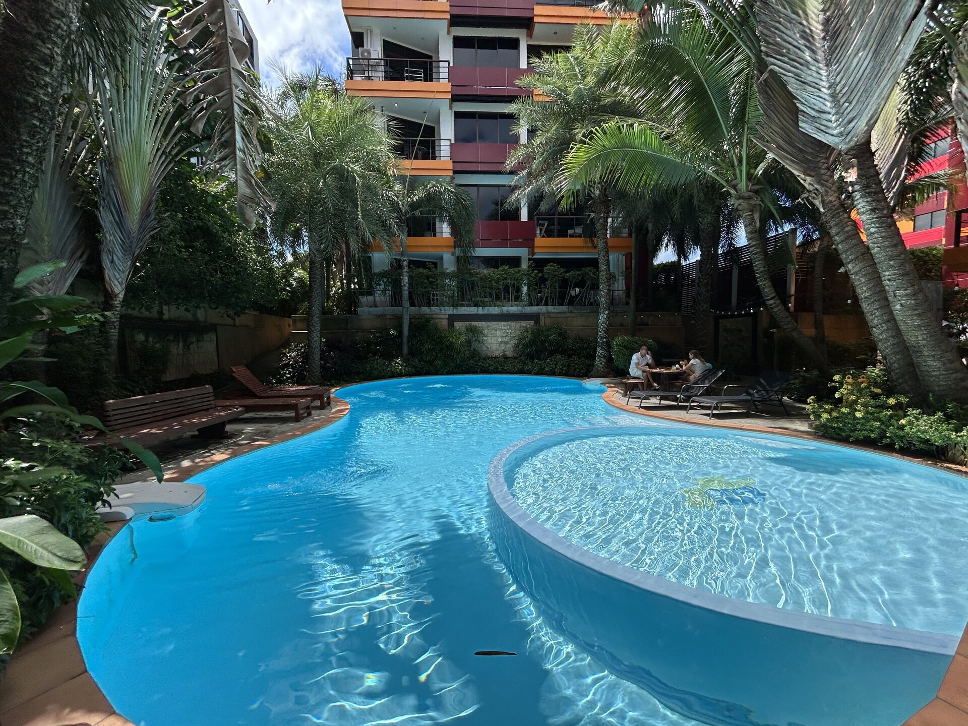 2 спальная квартира с террасой в NBC (ID 127)