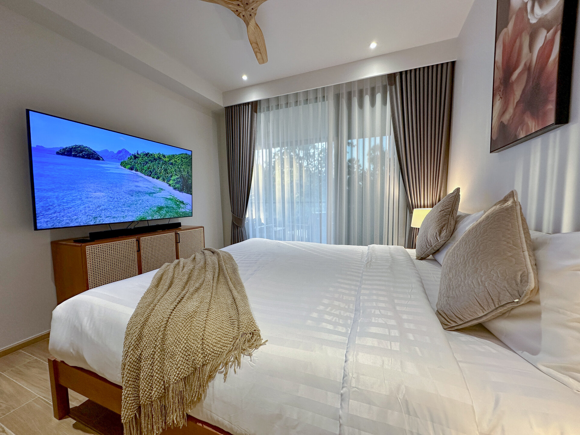 ลากูน่าบีชไซด์ (ID 553)