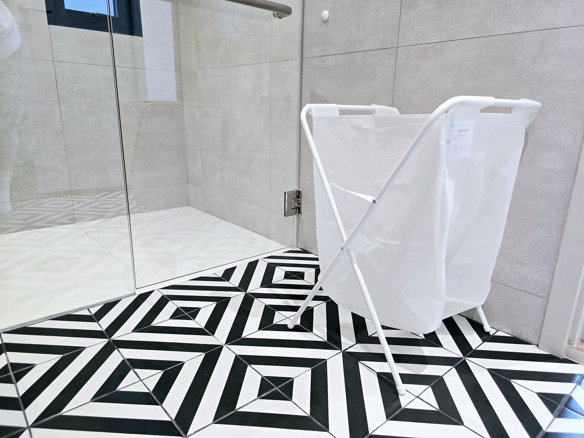 URGENT SALE: 2 bedroom apartment in The Title Halo 1 (ID 132)