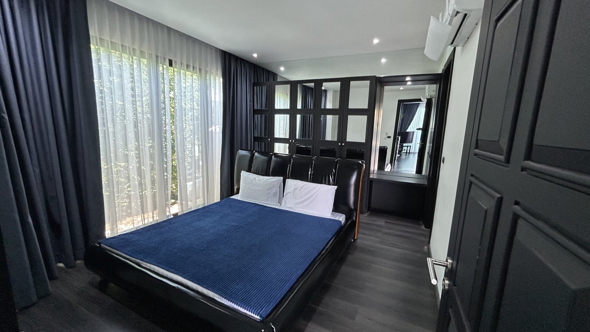 2 спальная вилла с бассейном в Чалонге (ID 1)