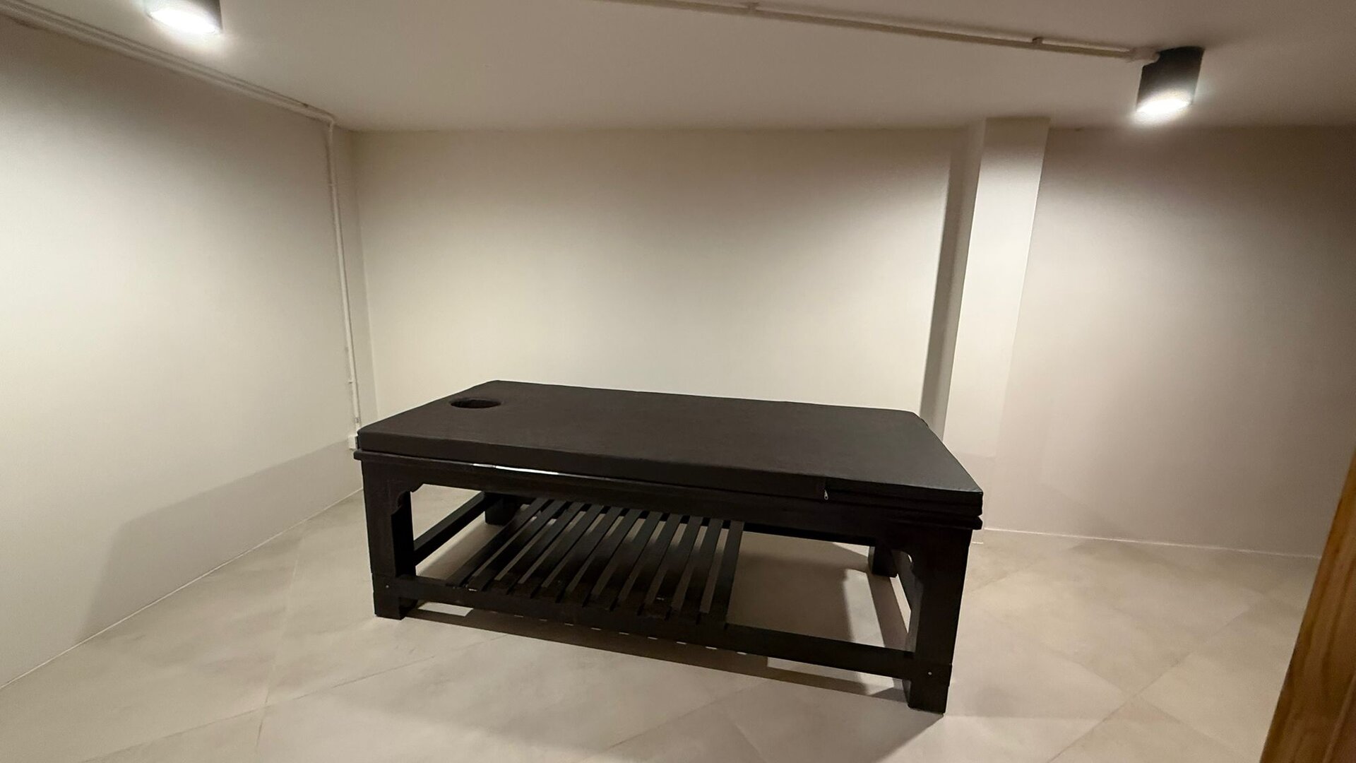 เลคฟร้อนท์วิลล่าบ้านมานิค-5 ห้องนอน (ID 155)