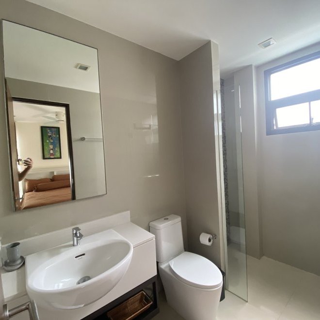 4 bedroom townhouse with swimming pool in Laguna Park (ID 49)