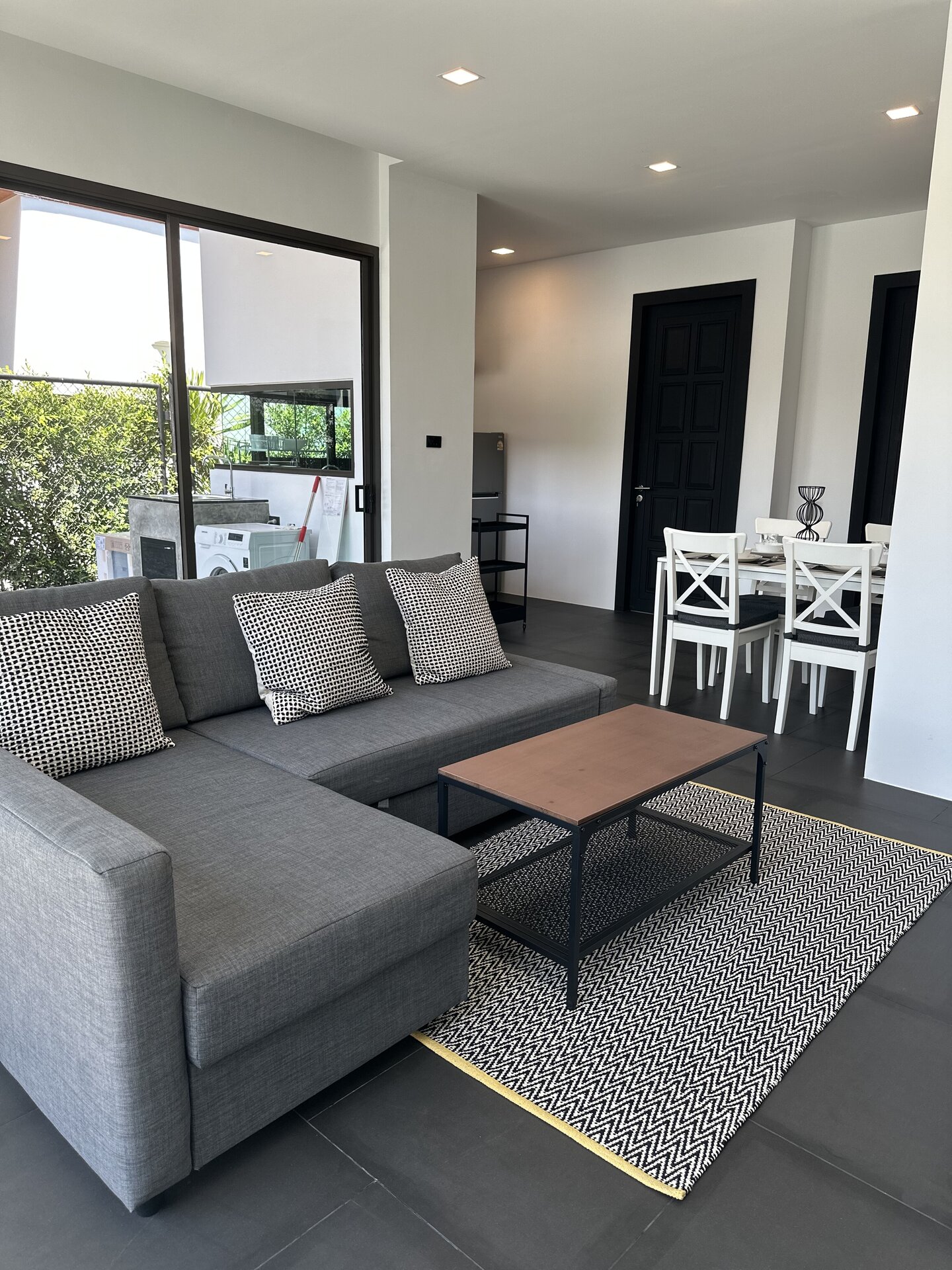 The 8 pool villa (ID 566)