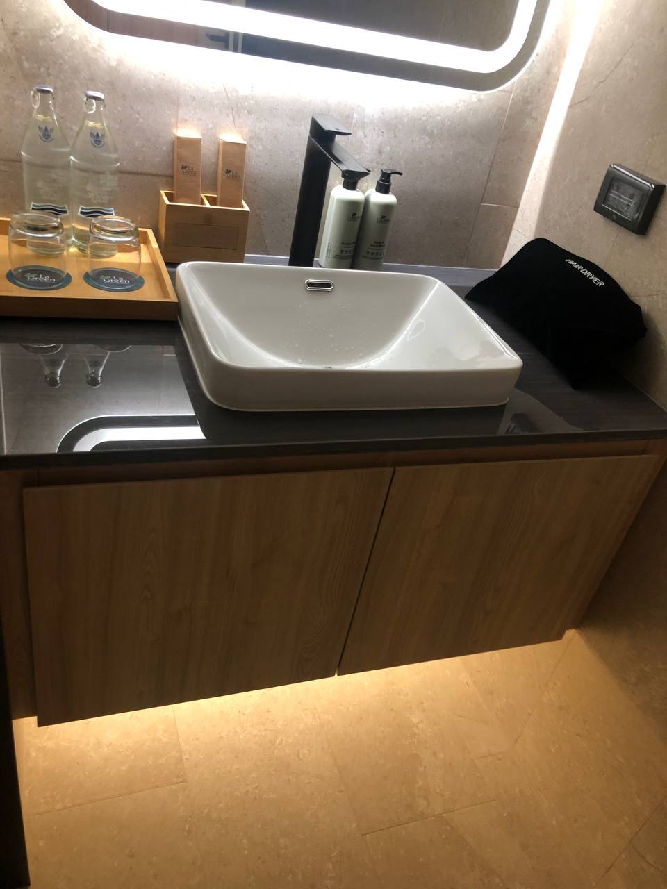 拉扬绿色公园第一期一居室公寓 (ID 144)