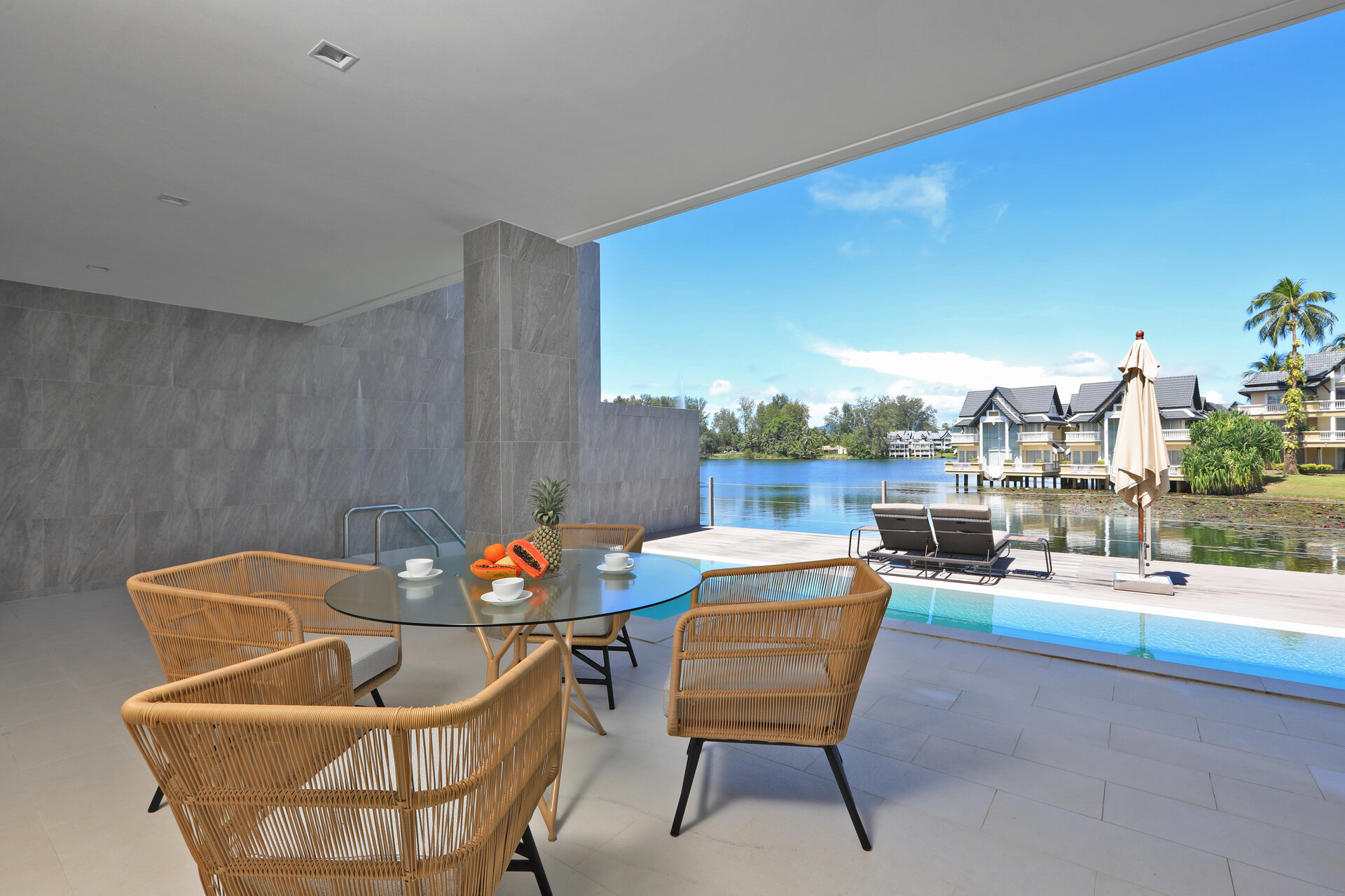 2 bedroom apartment for sale in Angsana Beachfront (ID 492)